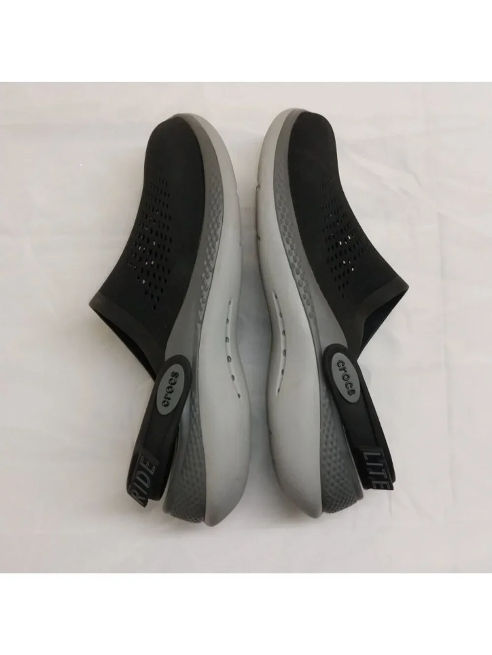 Men's Size 9 Crocs LiteRide Clogs Black/Gray Lightweight Slip-On Sandals